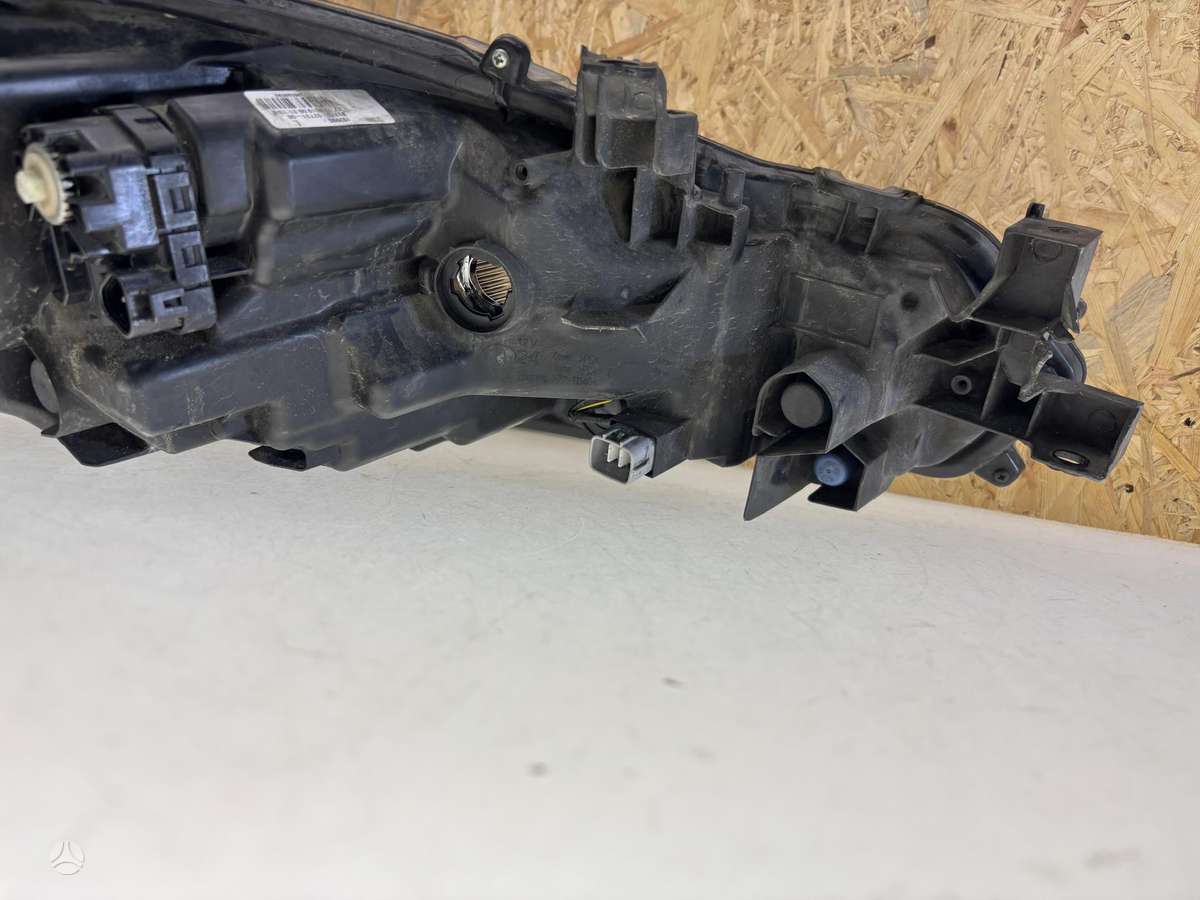 Toyota Corolla, 8117002T31, Cen27383
