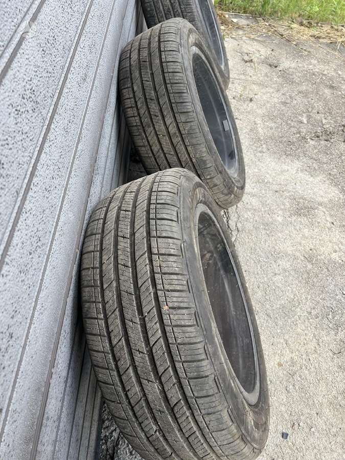 Audi Q4 e-tron, light alloy, R19