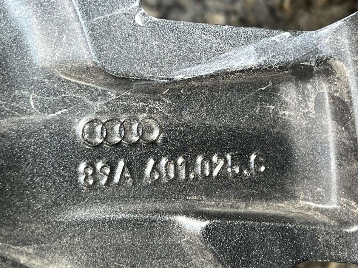 Audi Q4 e-tron, light alloy, R19