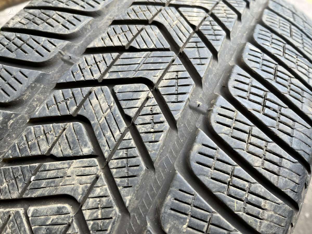 Pirelli Scorpion Winter, winter 275/40 R22