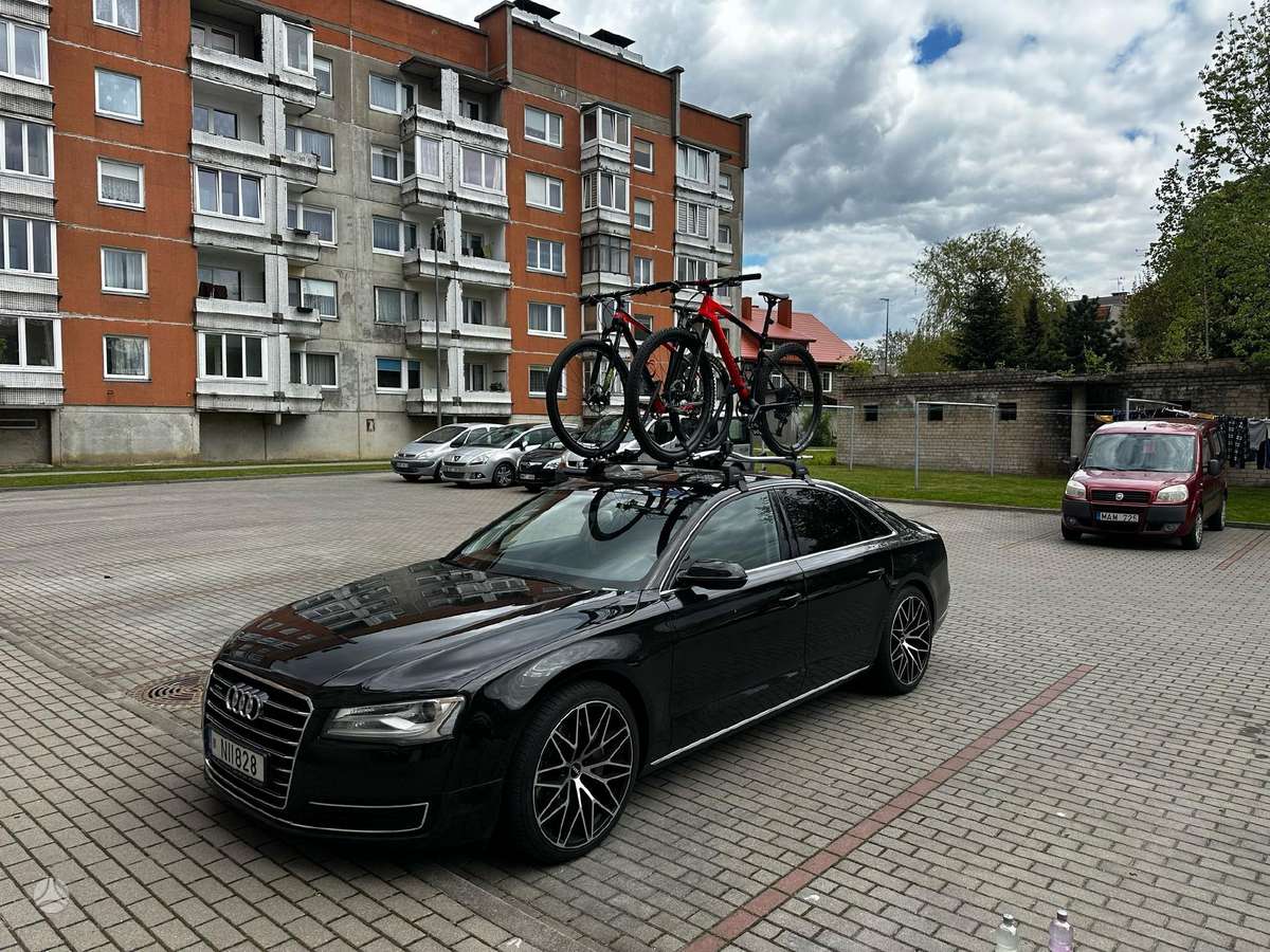 Audi A8, 3.0 l., Седан