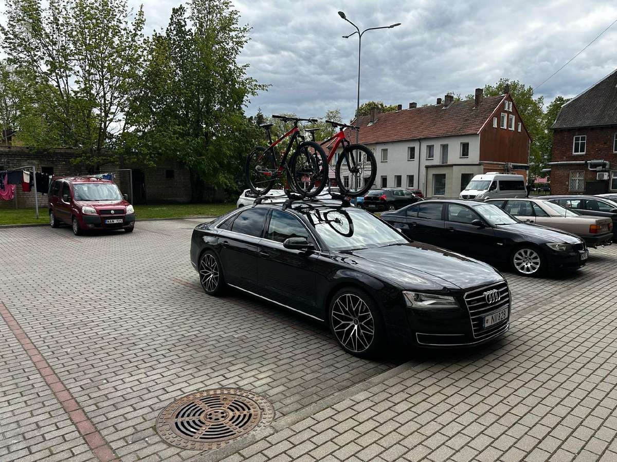 Audi A8, 3.0 l., Седан