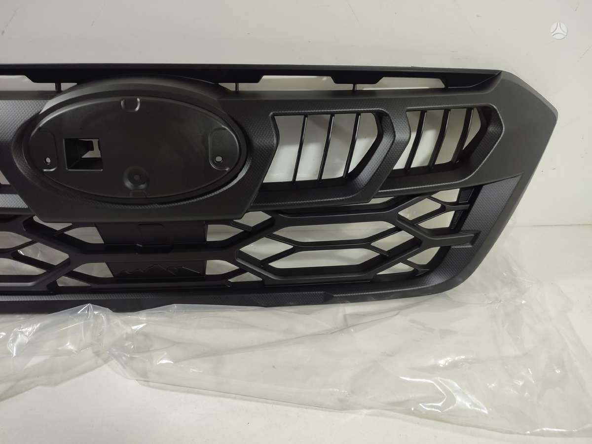 Subaru Outback, 91121AN29A 57704AN20A, front grill