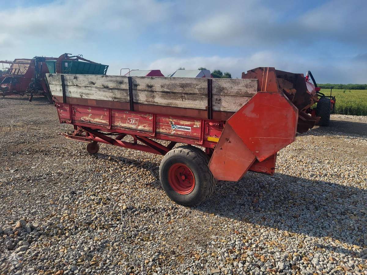 JF AV40, manure shakers, compost shredders