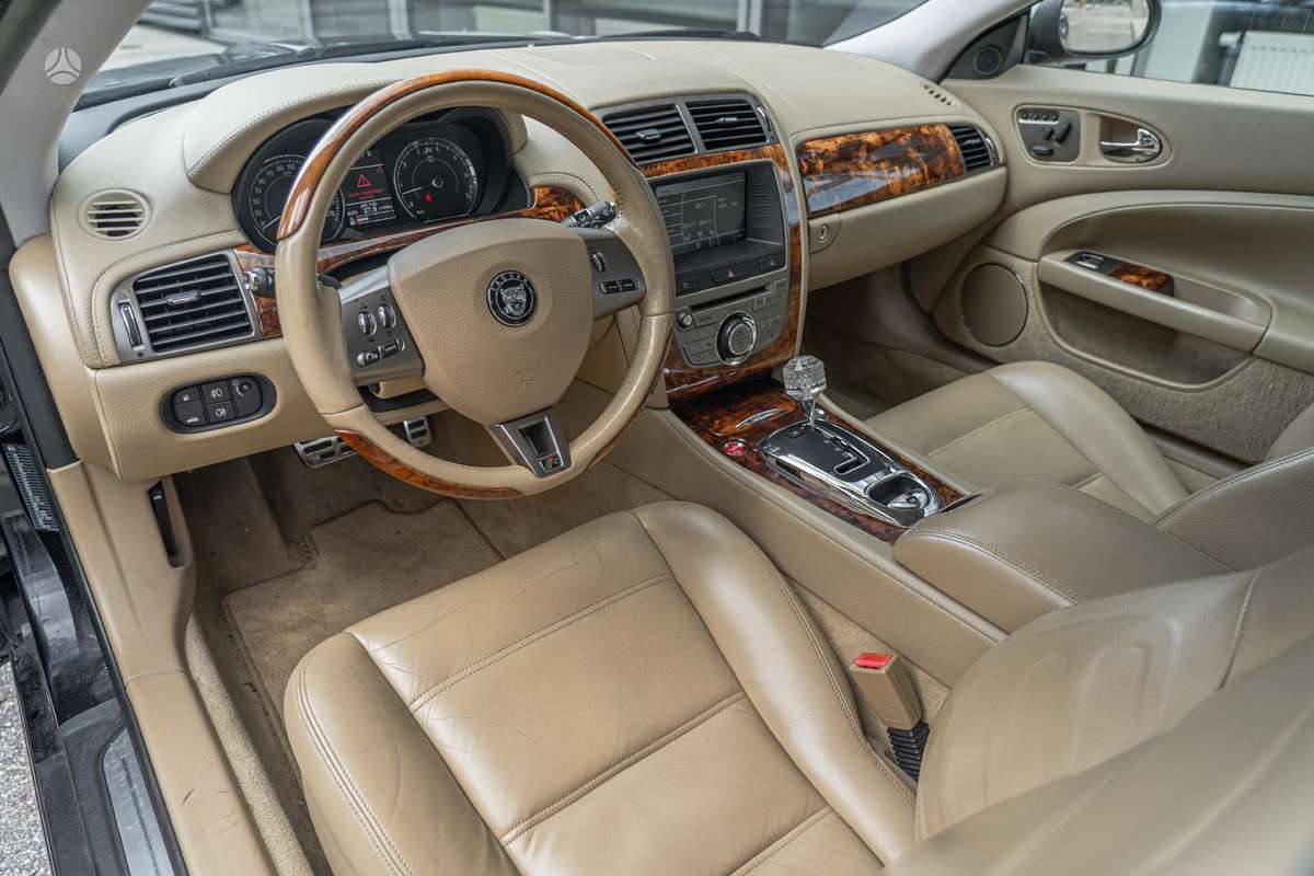 Jaguar XKR, 4.2 l., coupe