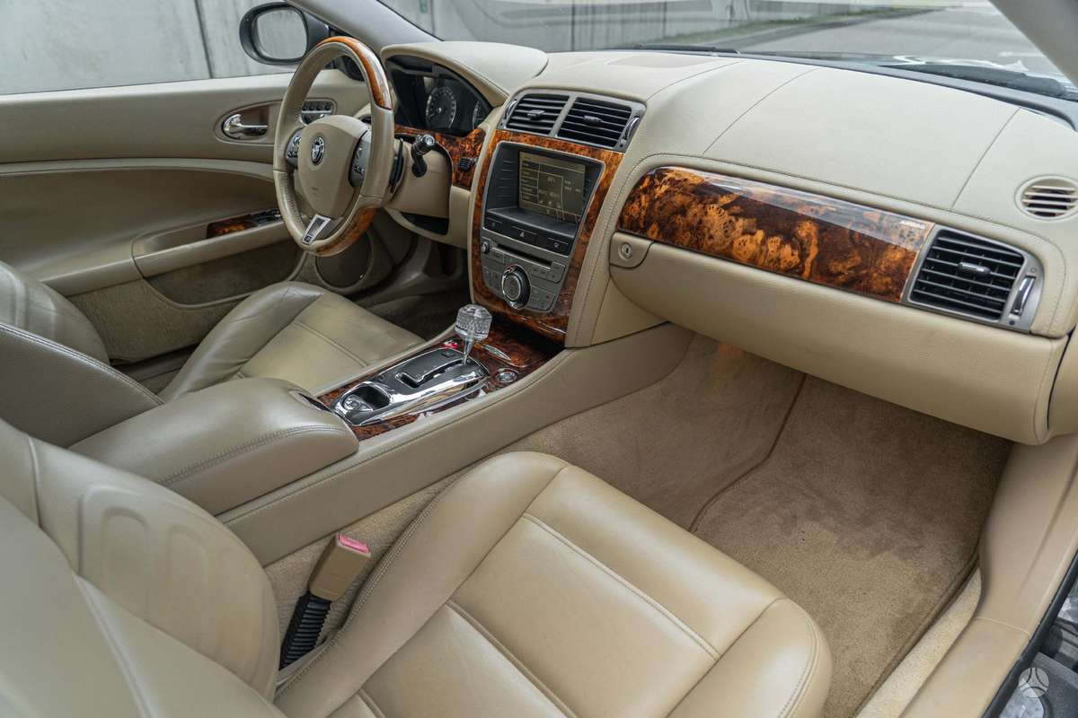 Jaguar XKR, 4.2 l., coupe