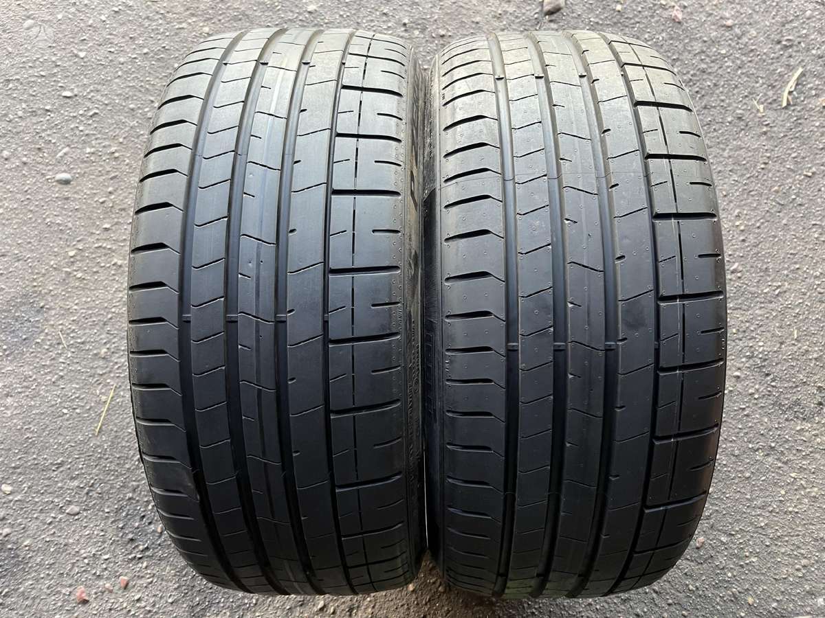 Pirelli PZero pz4, summer 235/35 R19