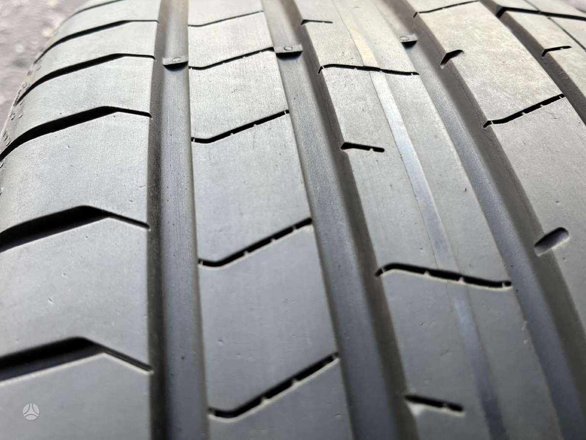 Pirelli PZero pz4, летние 235/35 R19