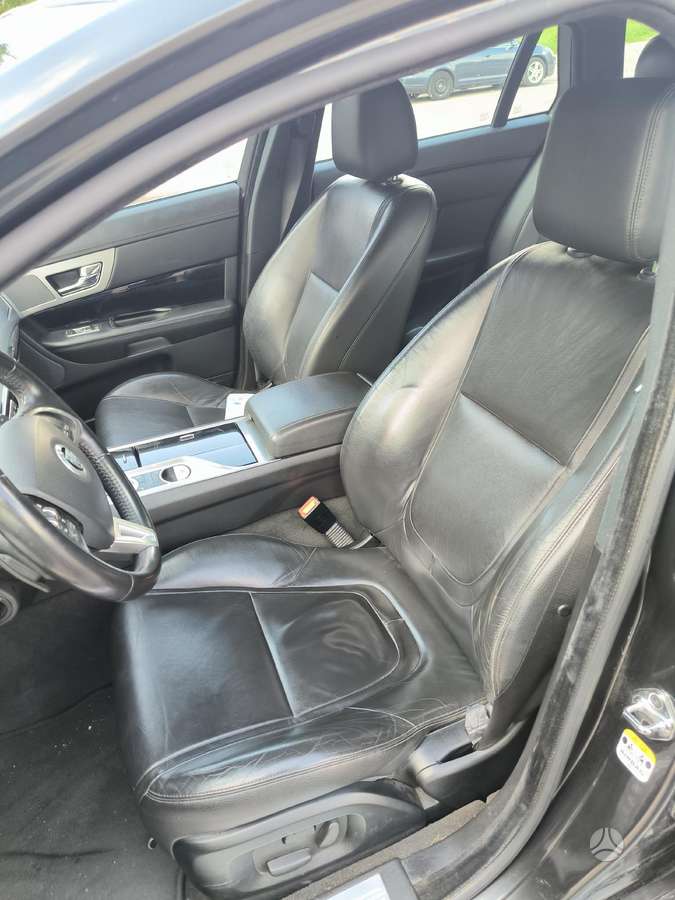 Jaguar XF, 2.2 l., Универсал