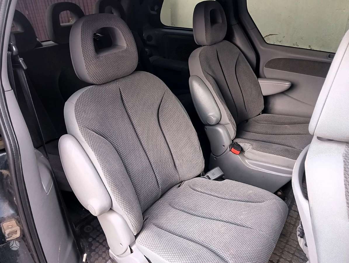 Chrysler Voyager по частям