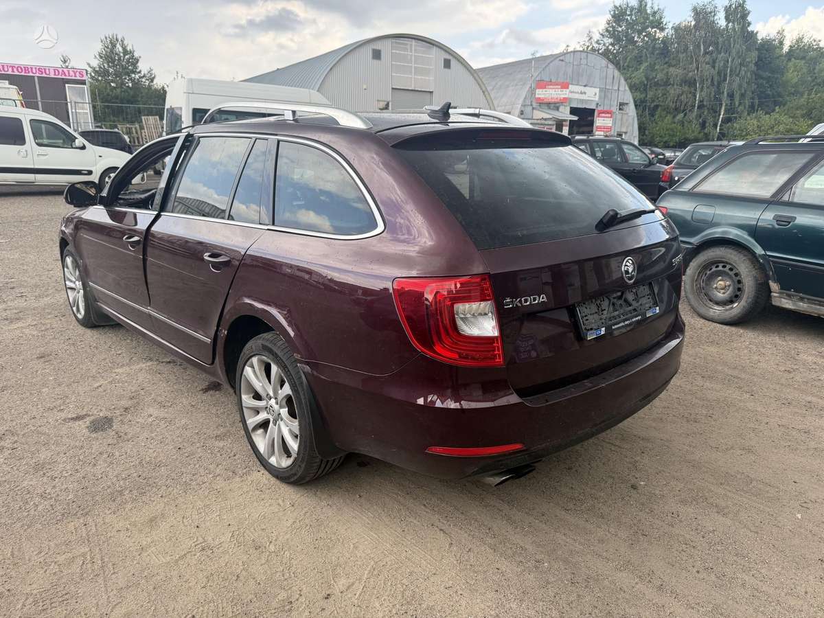 Skoda Superb Variklis cff minsko pl 33a 5 angaras