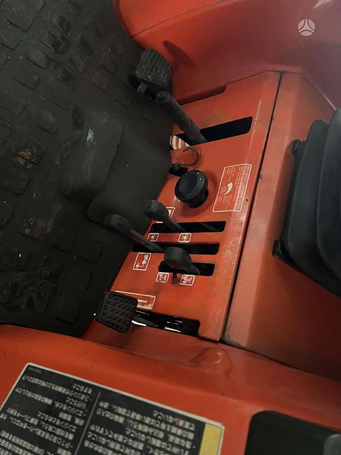 Kubota ST-30, тракторы