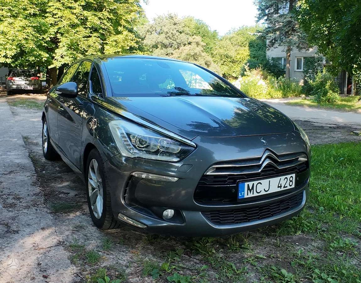 Citroen DS5, 2.0 l., hatchback