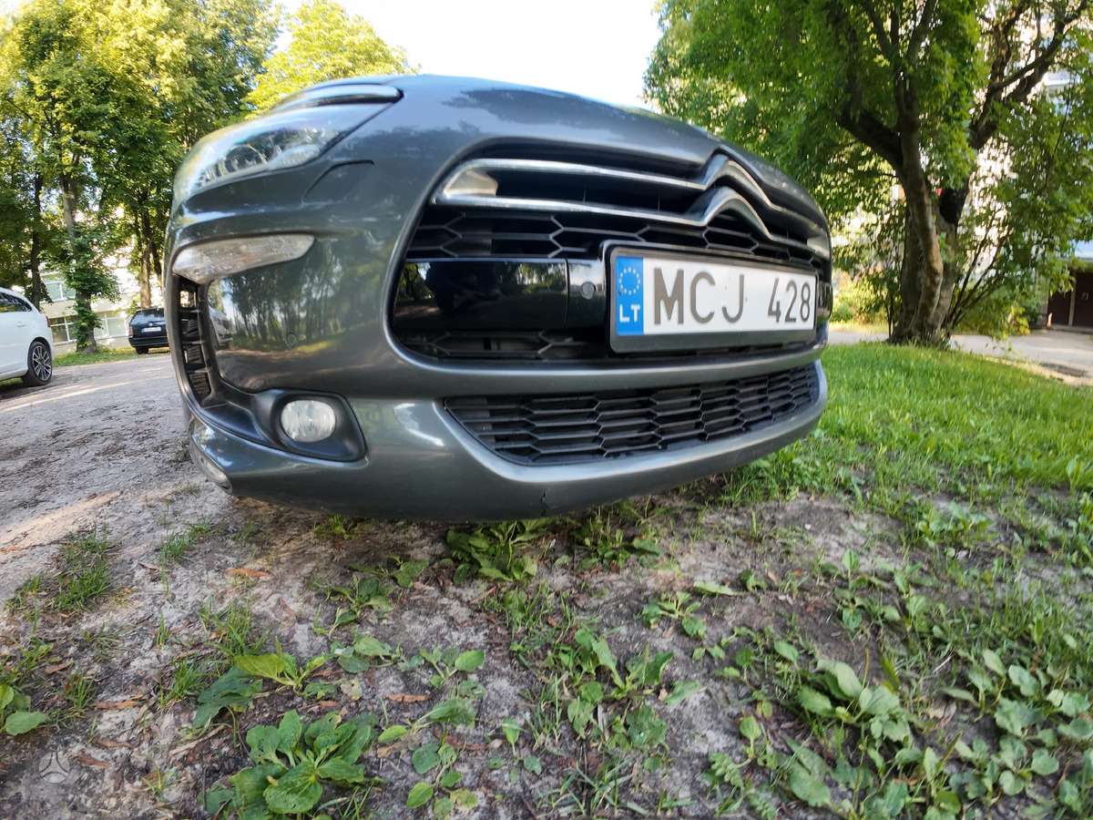 Citroen DS5, 2.0 l., hatchback