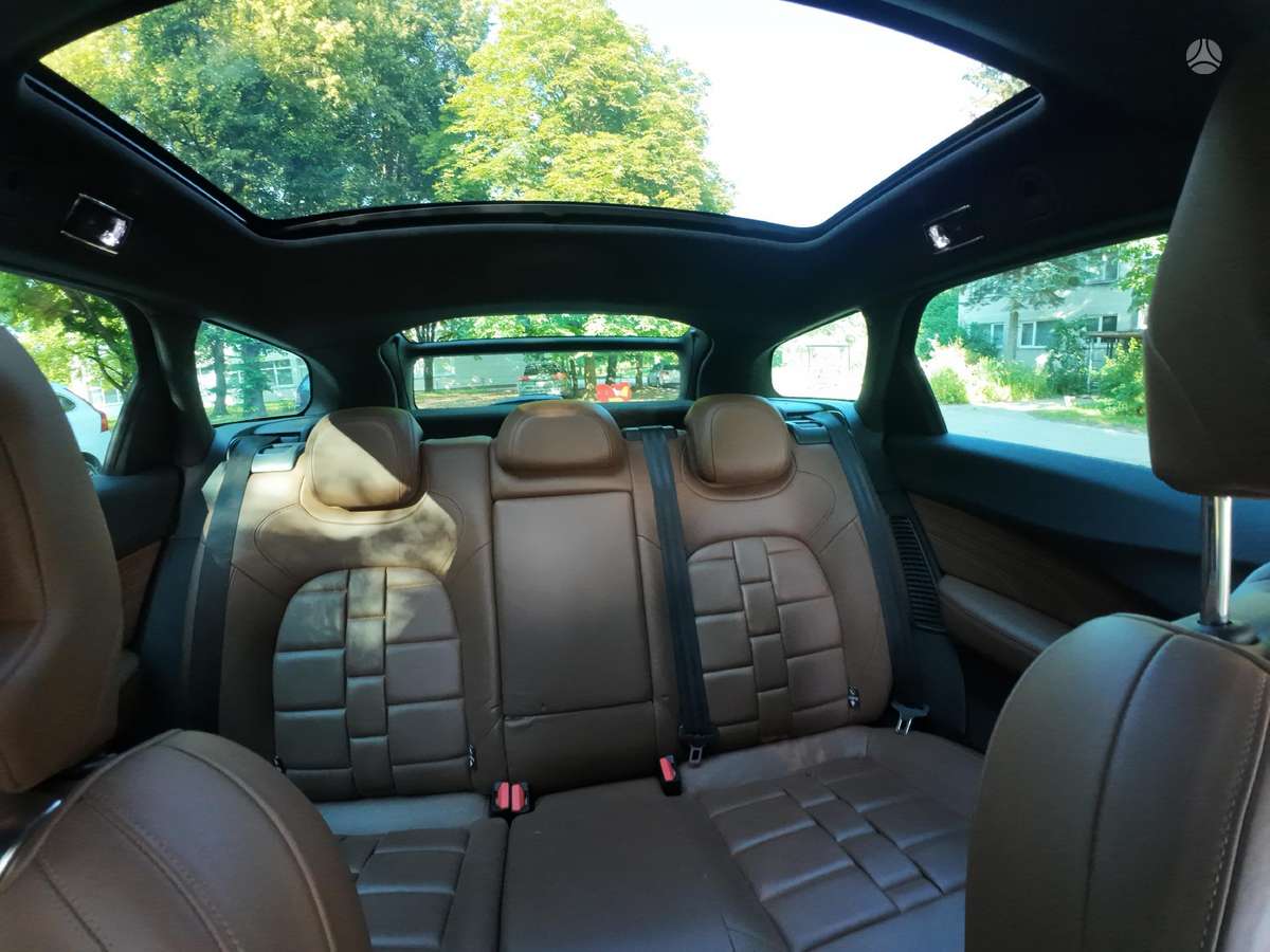 Citroen DS5, 2.0 l., hatchback