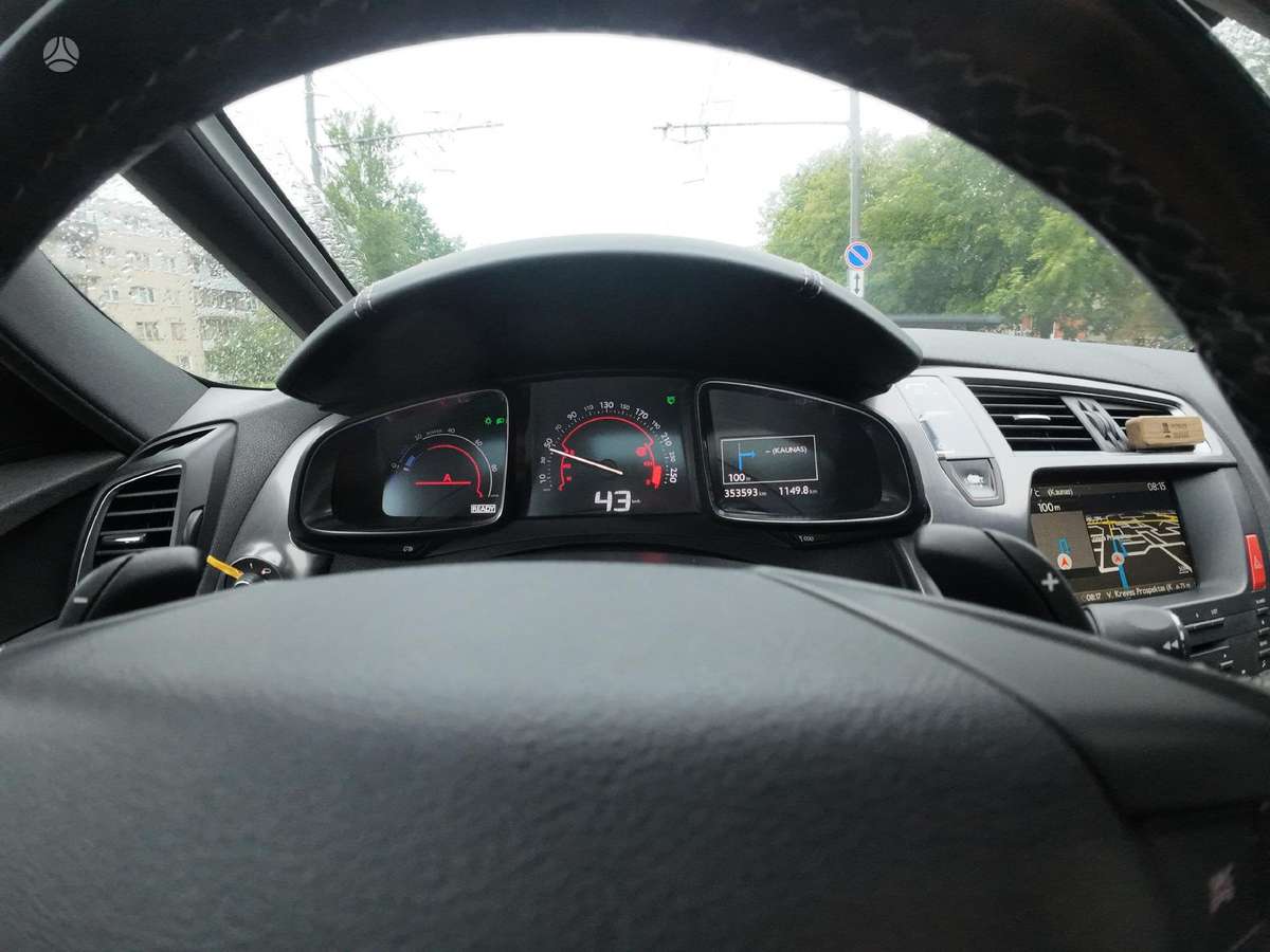 Citroen DS5, 2.0 l., hatchback