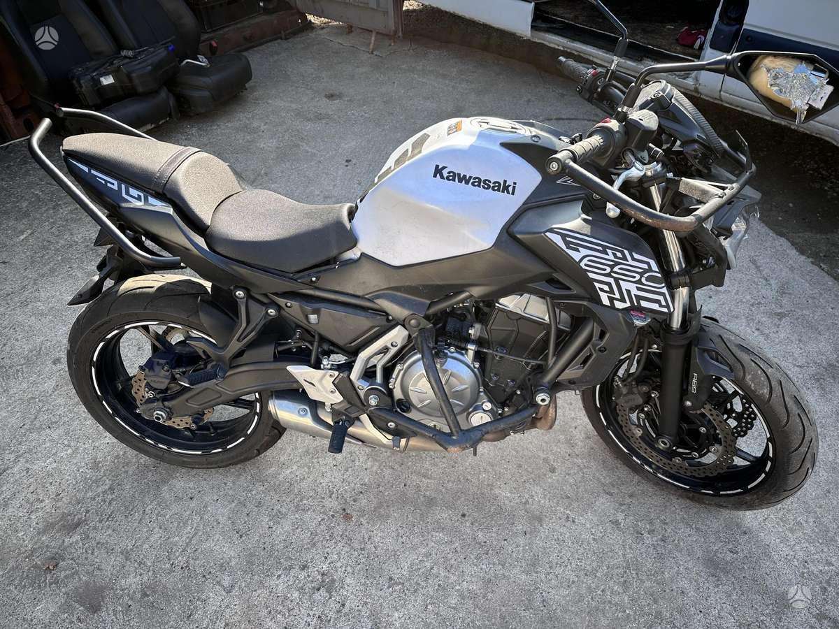 Kawasaki Z 649cc, street / classic