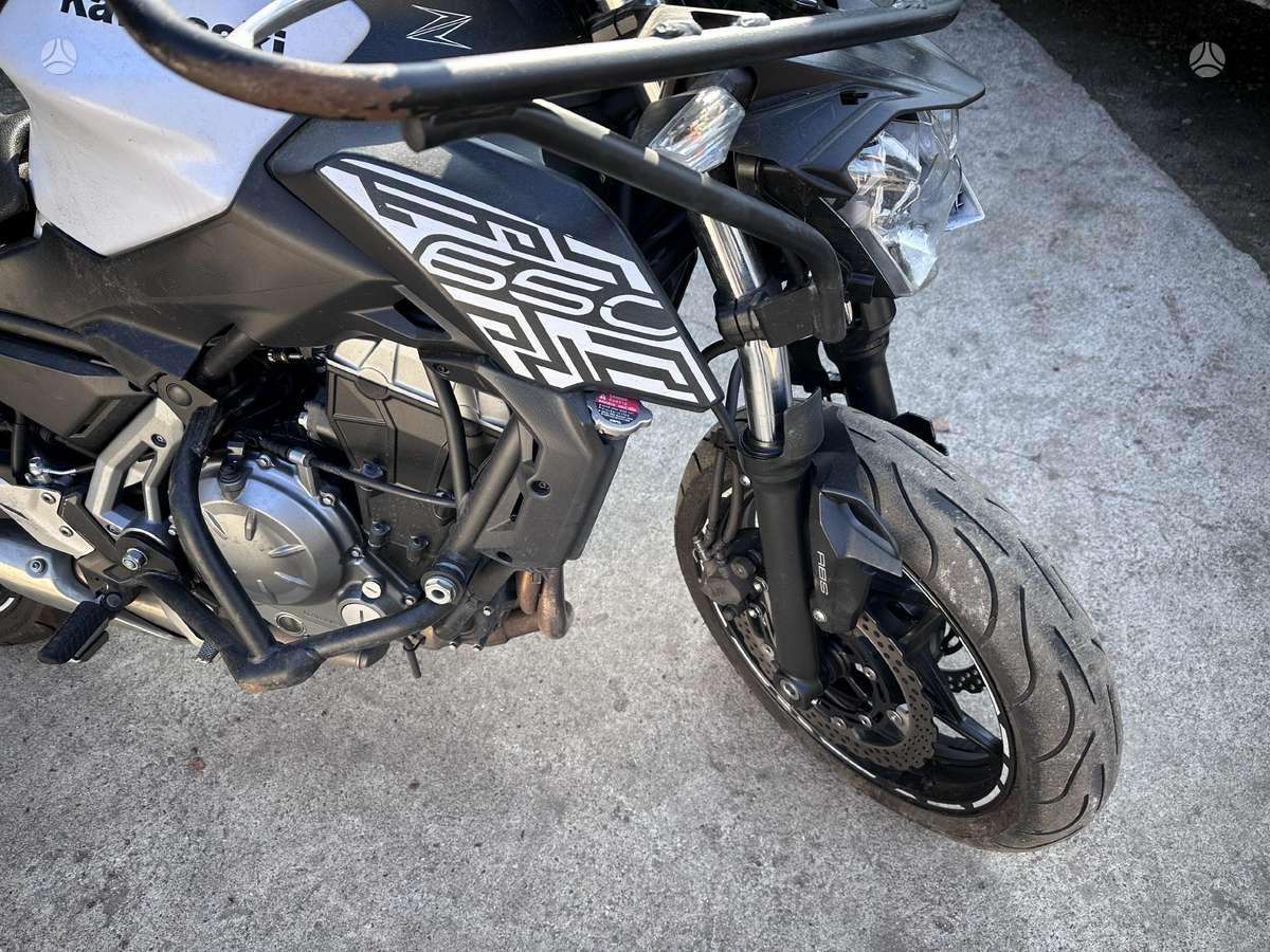 Kawasaki Z 649cc, street / classic