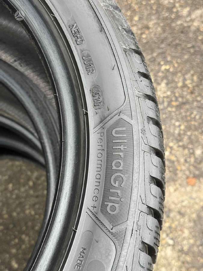 Goodyear ULTRAGRIP PERF. +  | 2 VNT., winter 235/45 R18