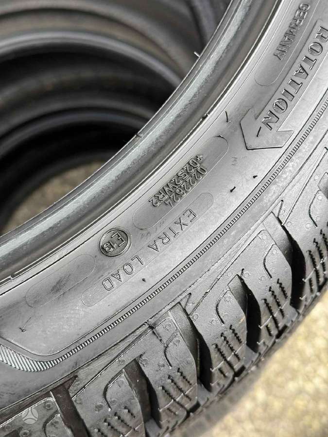 Goodyear ULTRAGRIP PERF. +  | 2 VNT., winter 235/45 R18