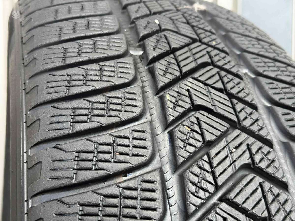 Pirelli SCORPION WINTER, winter 235/55 R19