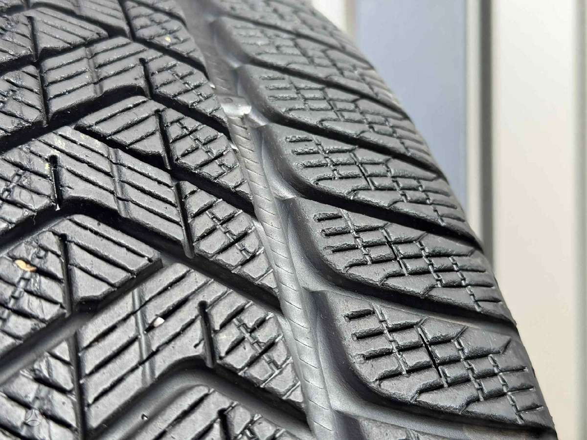 Pirelli SCORPION WINTER, winter 235/55 R19