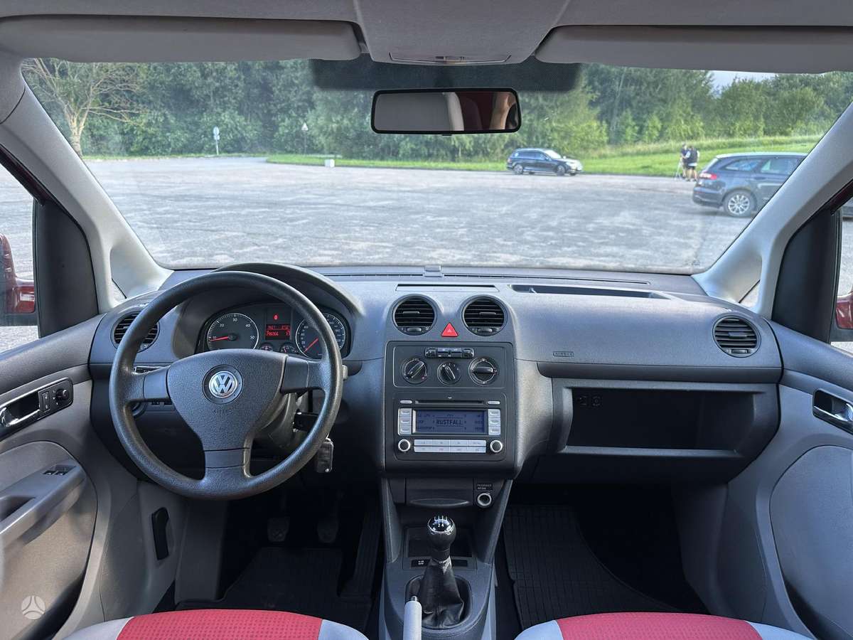Volkswagen Caddy Maxi - 9