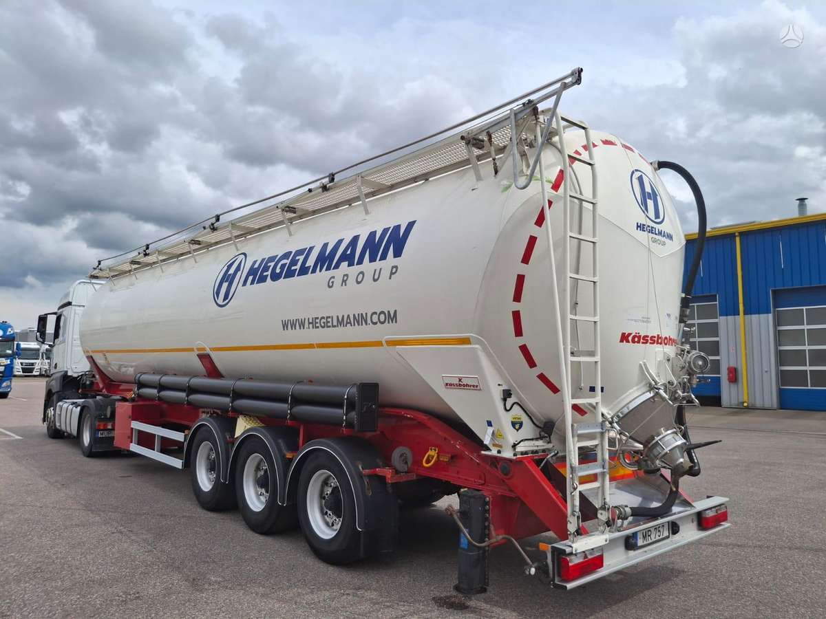 Kässbohrer KIPPSILO, tanker