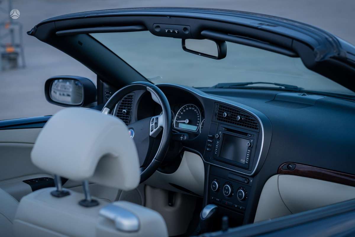 Saab 9-3, 1.9 l., convertible