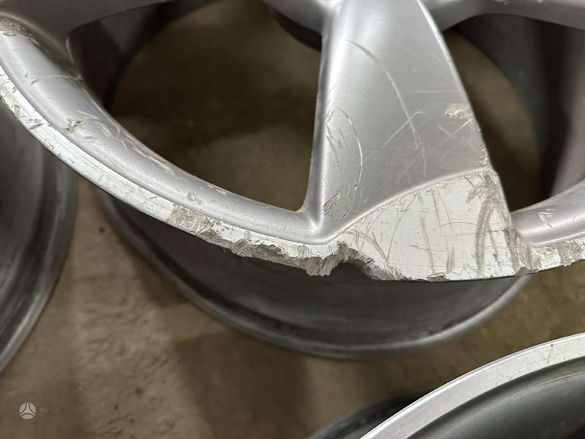 Audi 4G0601025AC, light alloy, R20