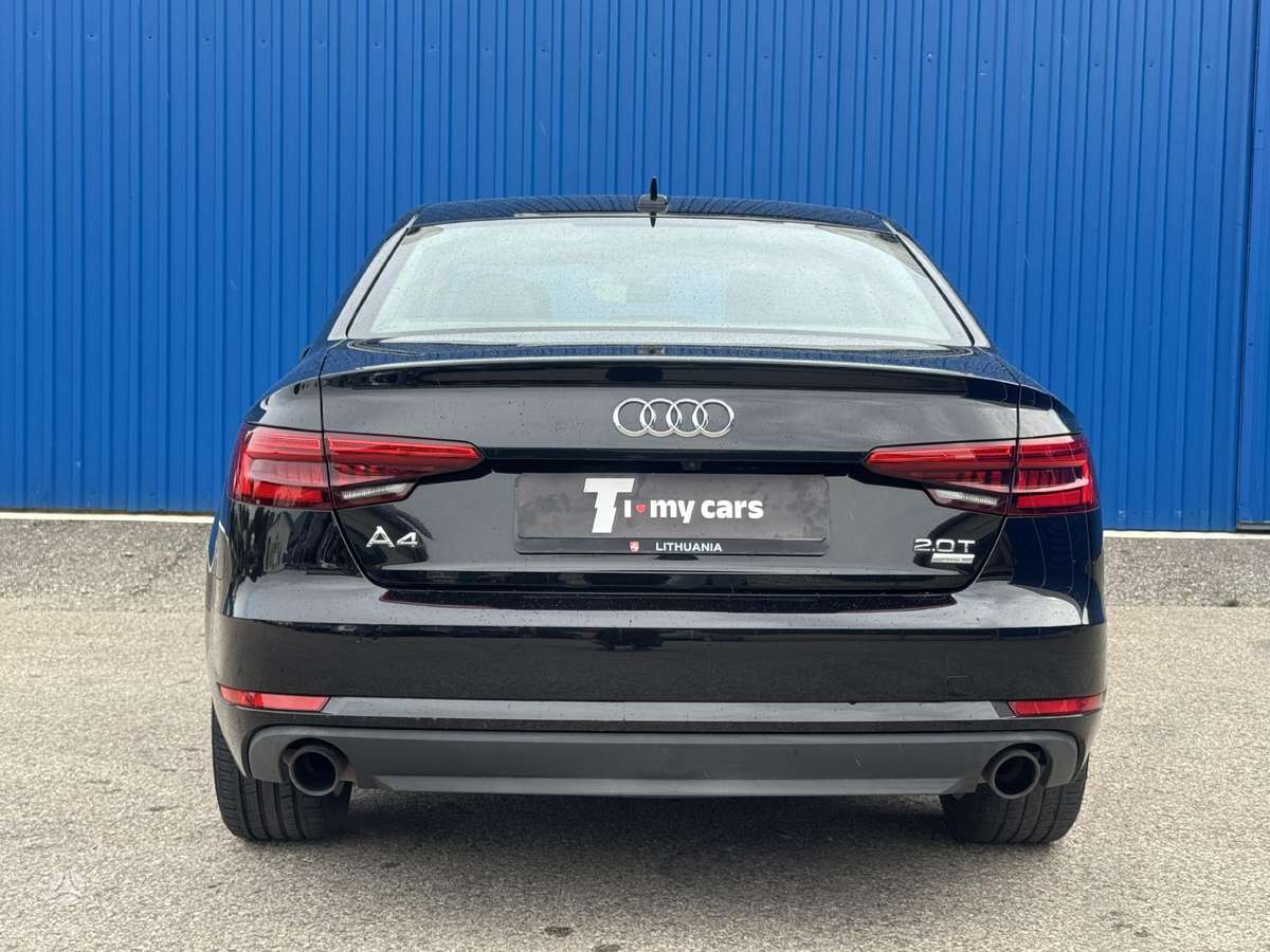 Audi A4, 2.0 l., Седан