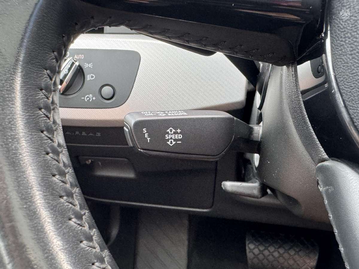 Audi A4, 2.0 l., Седан