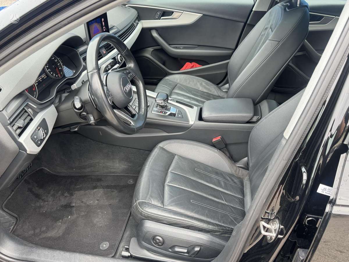 Audi A4, 2.0 l., Седан