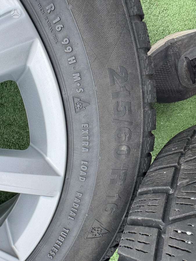 Continental, всесезонные 215/60 R16