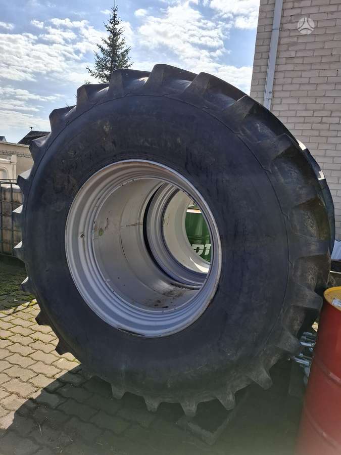 Fendt 828 Vario ProfiPlus (new engin, тракторы
