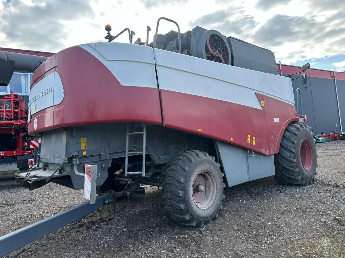 Rostselmash ACROS 540, комбайны