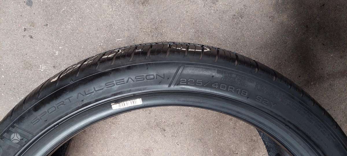 Dunlop, universalios 225/40 R18