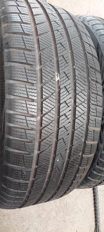 Vredestein, universalios 225/40 R19