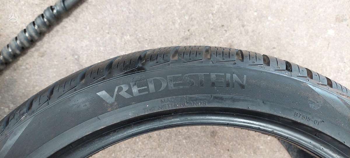Vredestein, universalios 225/40 R19
