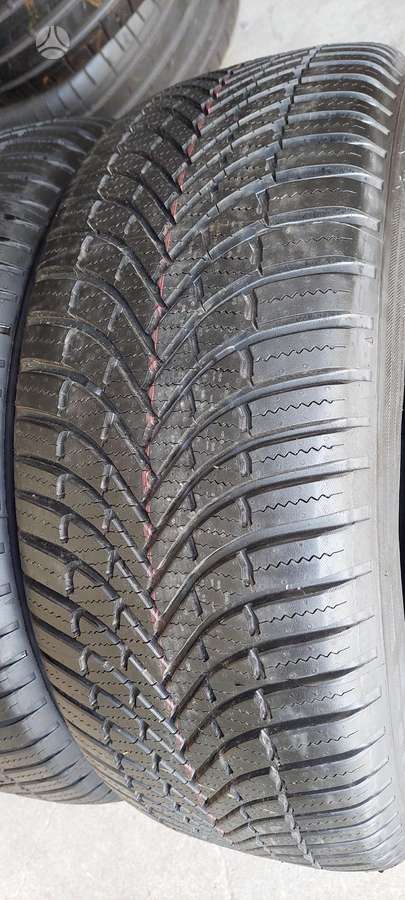 Firestone, all-season 215/55 R17
