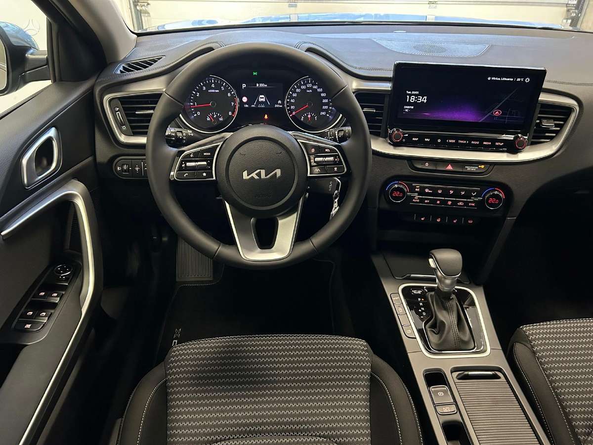 Kia XCeed, 1.5 l., Хэтчбек