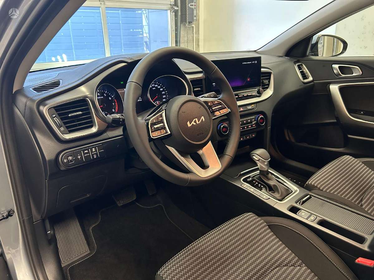 Kia XCeed, 1.5 l., Хэтчбек