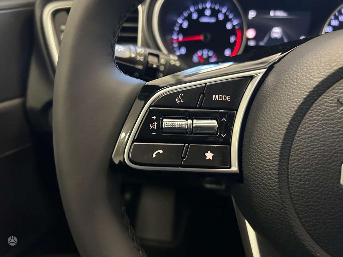 Kia XCeed, 1.5 l., Хэтчбек