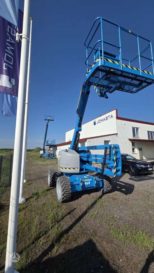 Genie Z 45/25, локтевые подъёмники