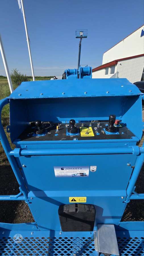 Genie Z 45/25, локтевые подъёмники