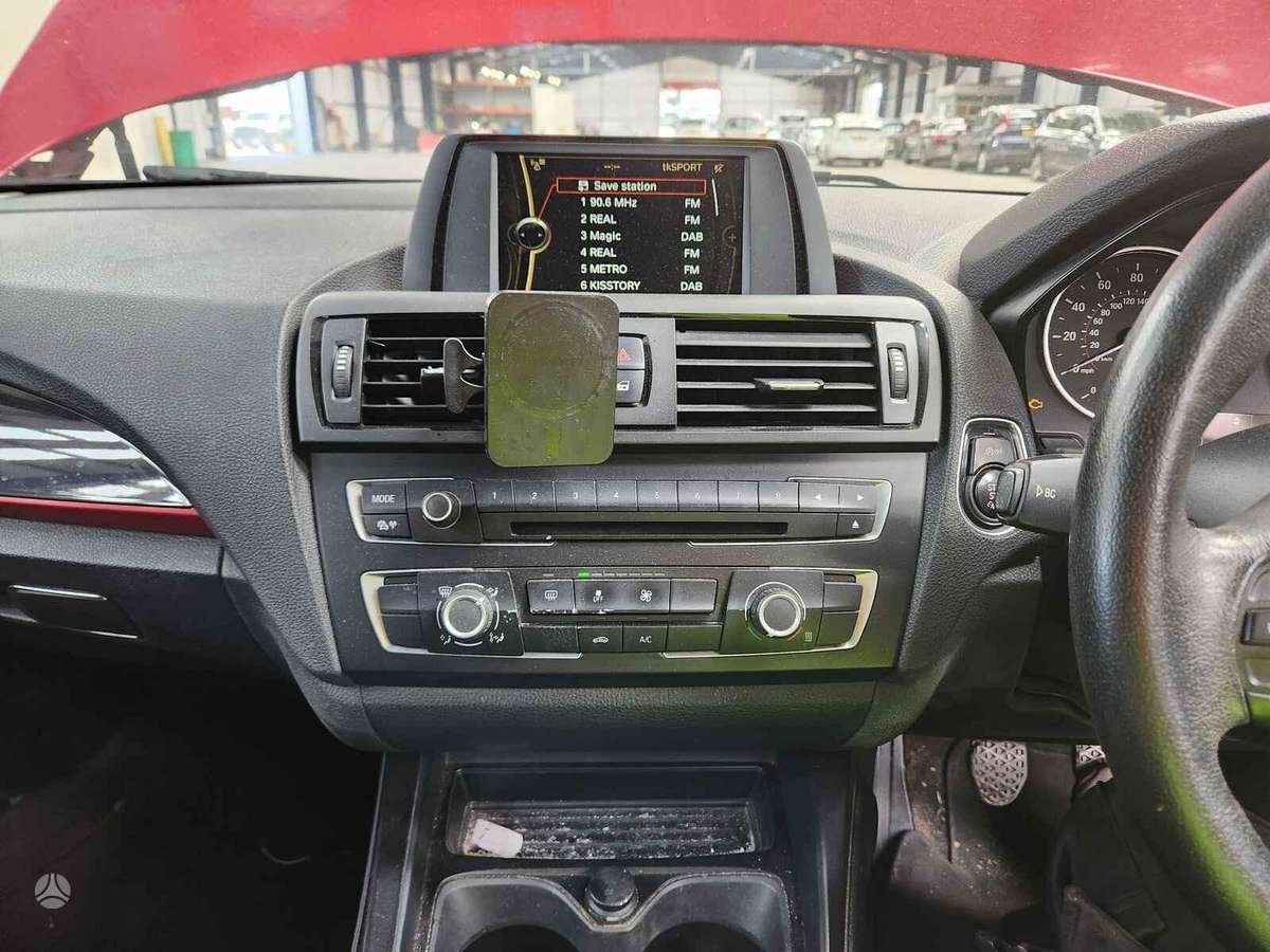 BMW 1 serija