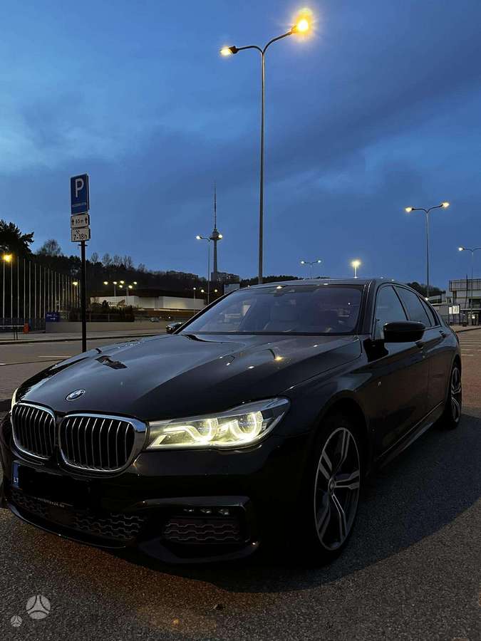 BMW 740, 3.0 l., Седан