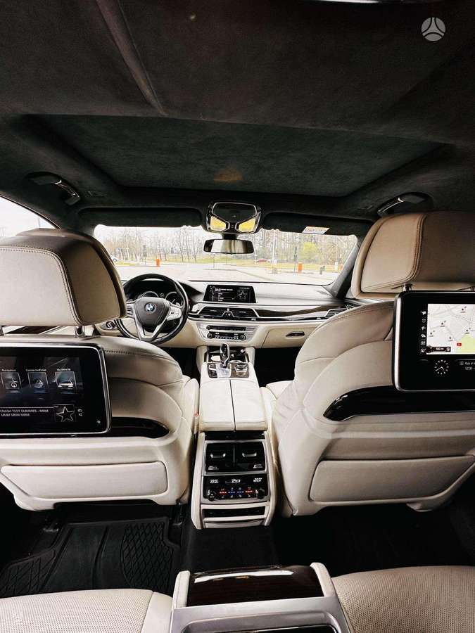 BMW 740, 3.0 l., Седан