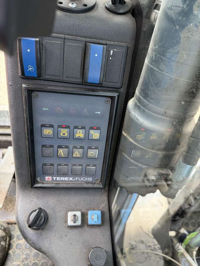 Terex FUCHS MHL334, excavator loader