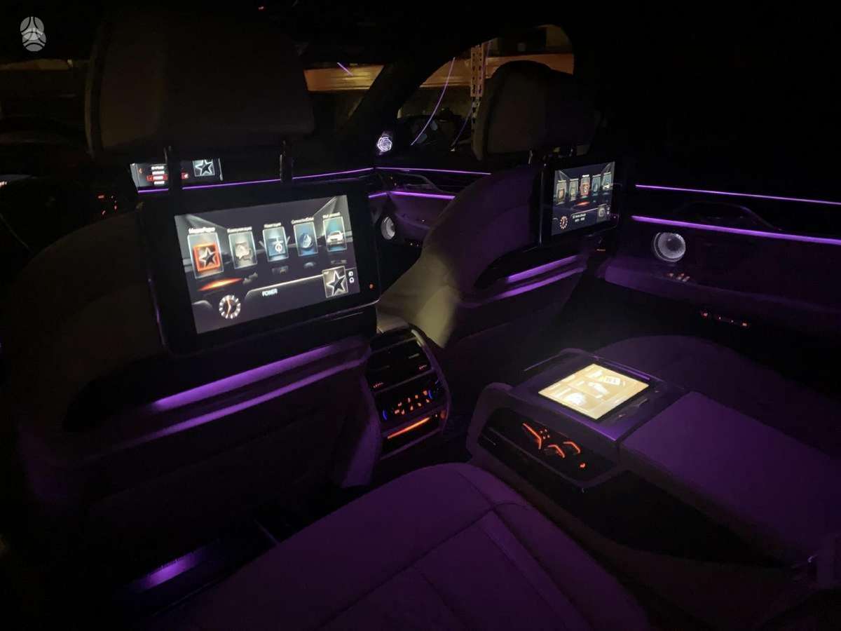 BMW 740, 3.0 l., Седан
